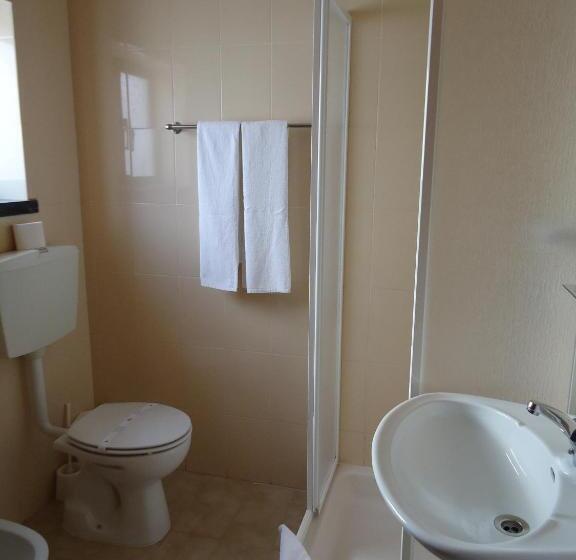 پانسیون Residencial Coroa D Ouro