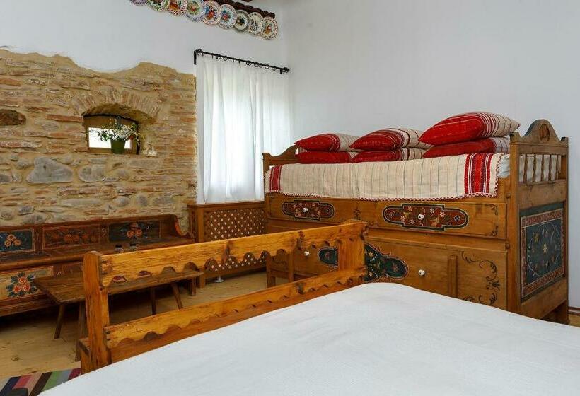 Пансион Viscri 44