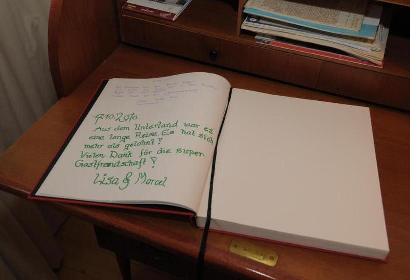 Bed and Breakfast Bnb Hasatrog Jenaz