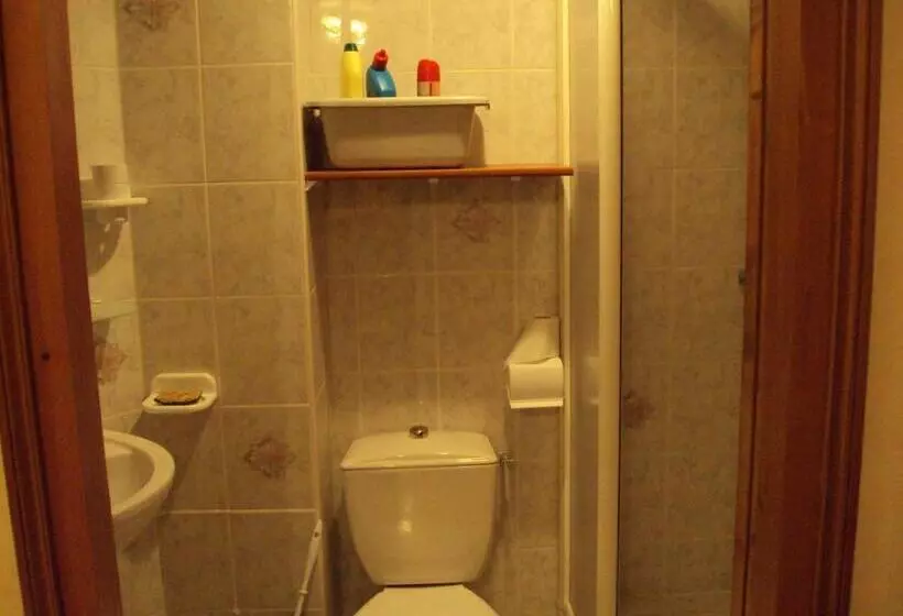 Aamiaismajoitus (B&B) Gîtes Du Ménez Hom