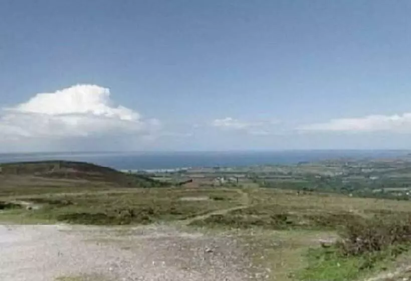 Aamiaismajoitus (B&B) Gîtes Du Ménez Hom