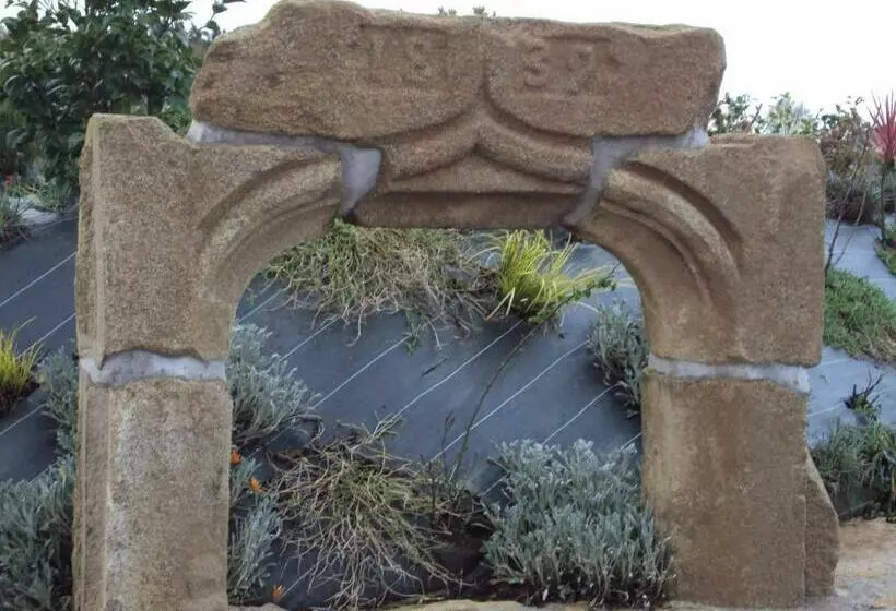 Aamiaismajoitus (B&B) Gîtes Du Ménez Hom