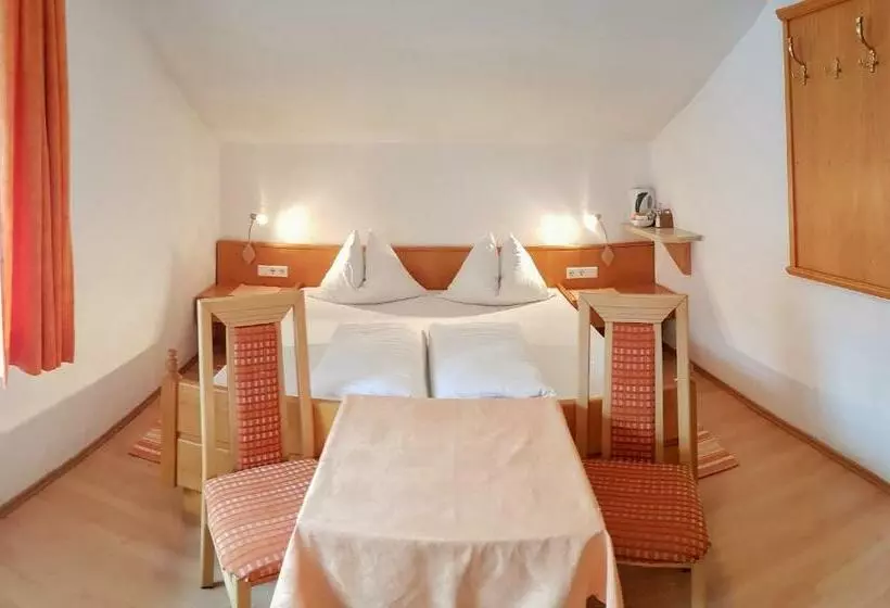 تختخواب و صبحانه Haus Felsneck