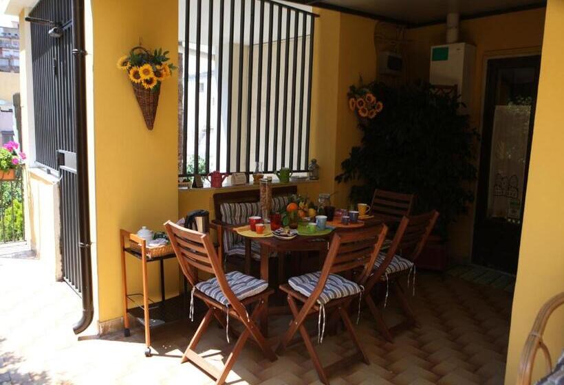 צימר Il Giardino Di Tonia   Oplontis Guest House   Bed & Garden