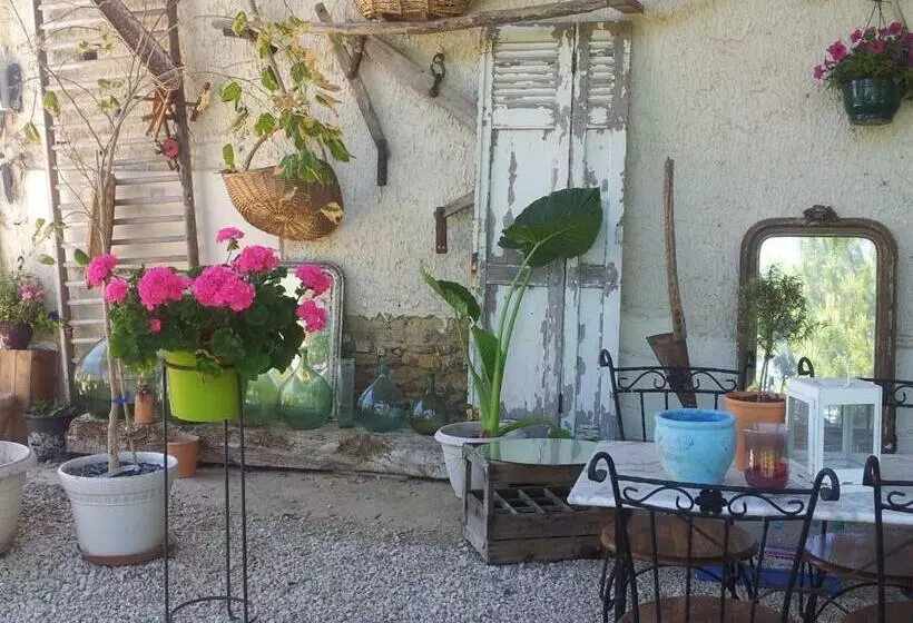 Aamiaismajoitus (B&B) Le Clos De Saint Amour