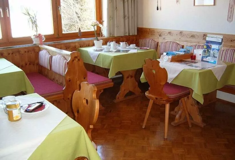 ベッドアンドブレックファースト Pension Felsenheim