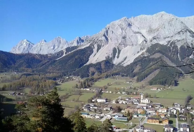 ベッドアンドブレックファースト Pension Felsenheim