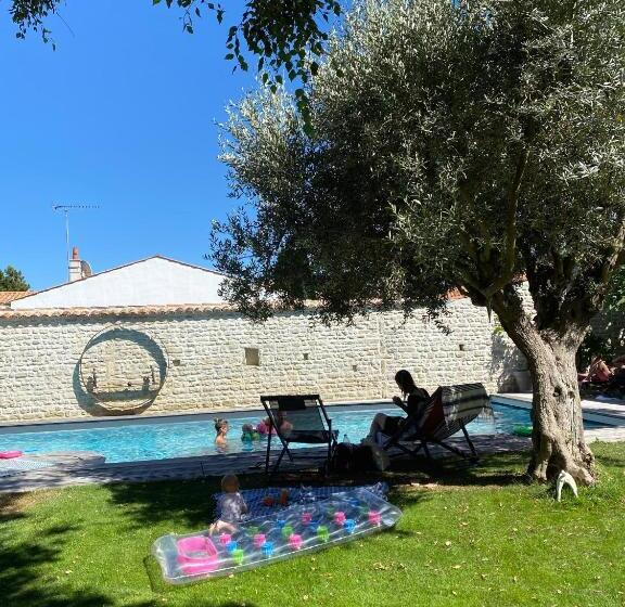 Bed and Breakfast Un Banc Au Soleil