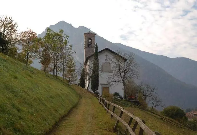 Casa Rosella