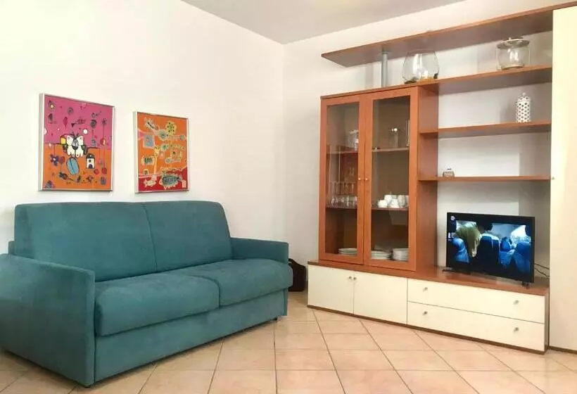 Casa Rosella