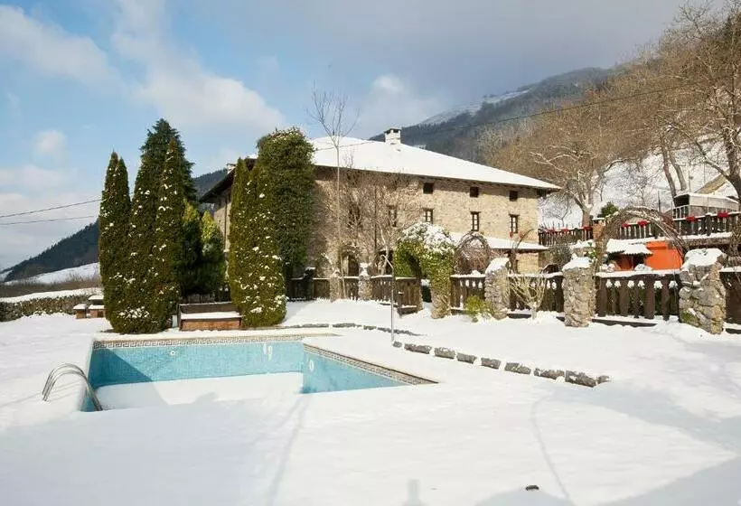 Majatalo Agroturismo Izarre