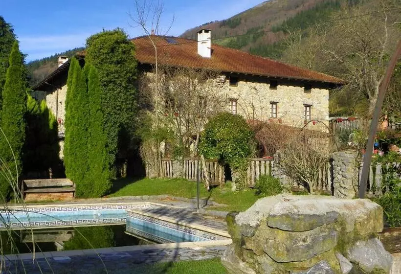 Majatalo Agroturismo Izarre
