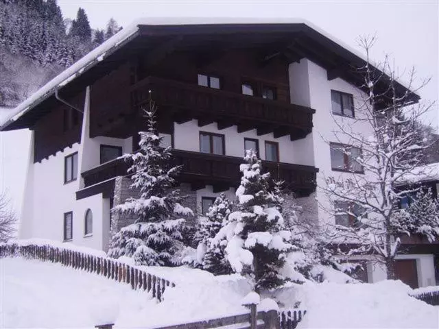 ペンション Gästehaus Hochwimmer