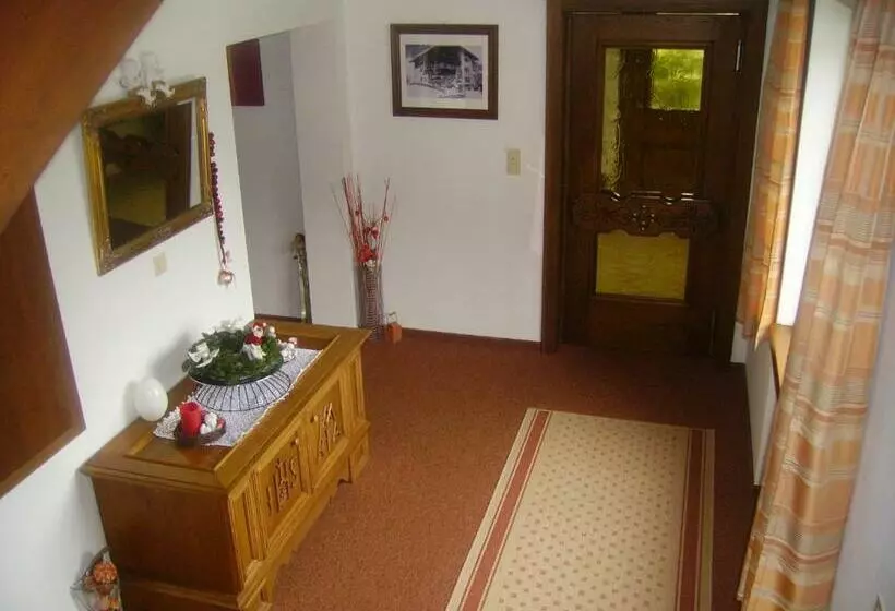 ペンション Gästehaus Hochwimmer