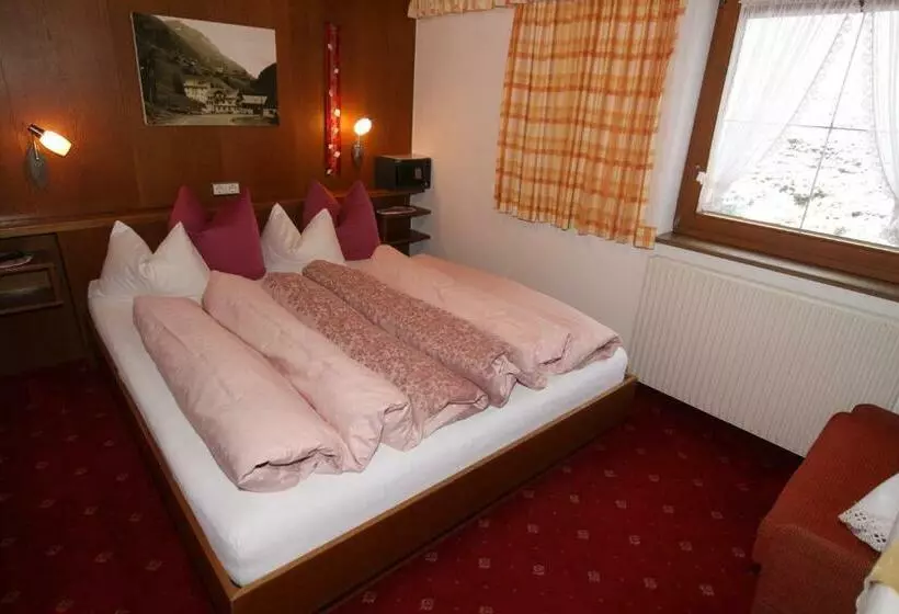 پانسیون Haus Alpenglühn