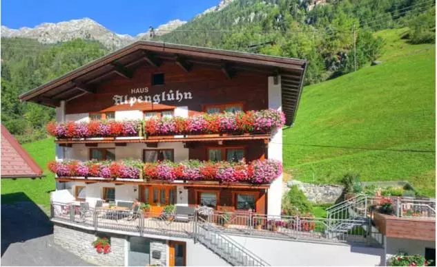 پانسیون Haus Alpenglühn