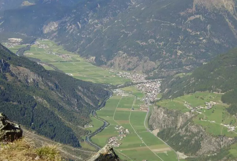 پانسیون Haus Alpenglühn