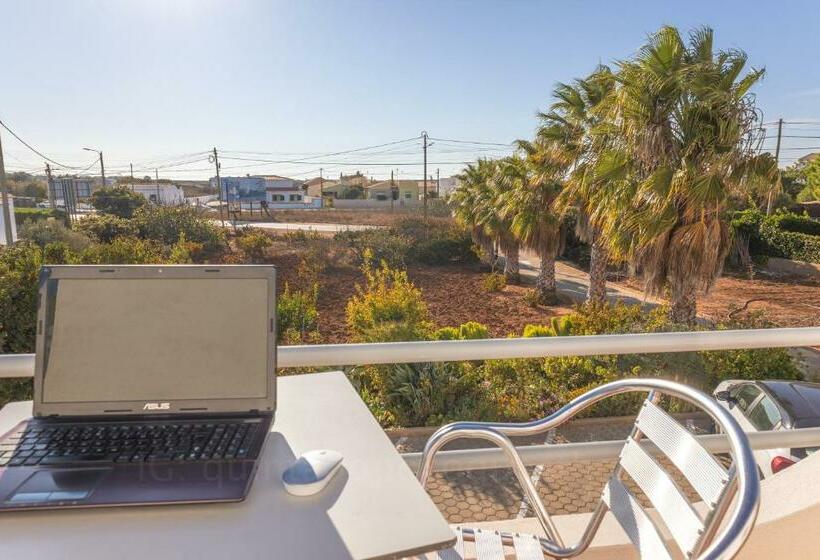 پانسیون Residencia Quinta Do Poço Guesthouse