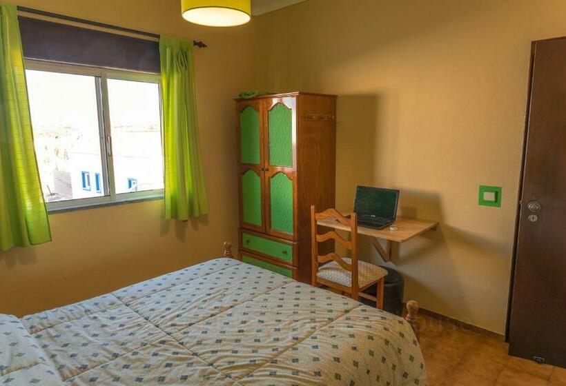 پانسیون Residencia Quinta Do Poço Guesthouse