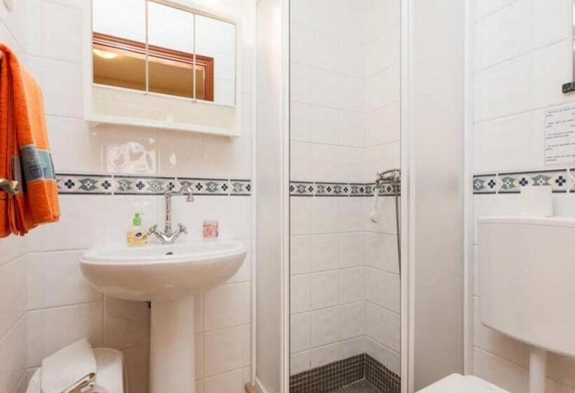 پانسیون Residencia Quinta Do Poço Guesthouse