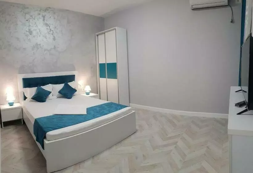 ペンション Villa George