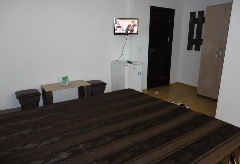 ペンション Villa George