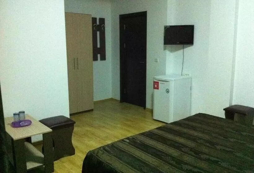 ペンション Villa George