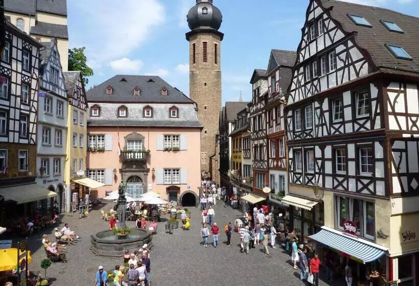 Aamiaismajoitus (B&B) Apartment Happy Mosel