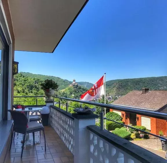 Aamiaismajoitus (B&B) Apartment Happy Mosel