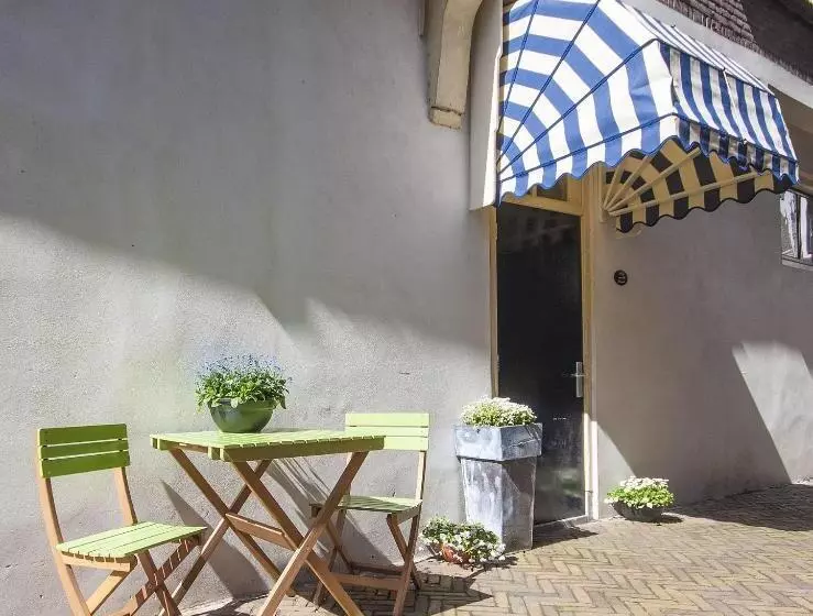 Aamiaismajoitus (B&B) Blom Aan De Gracht