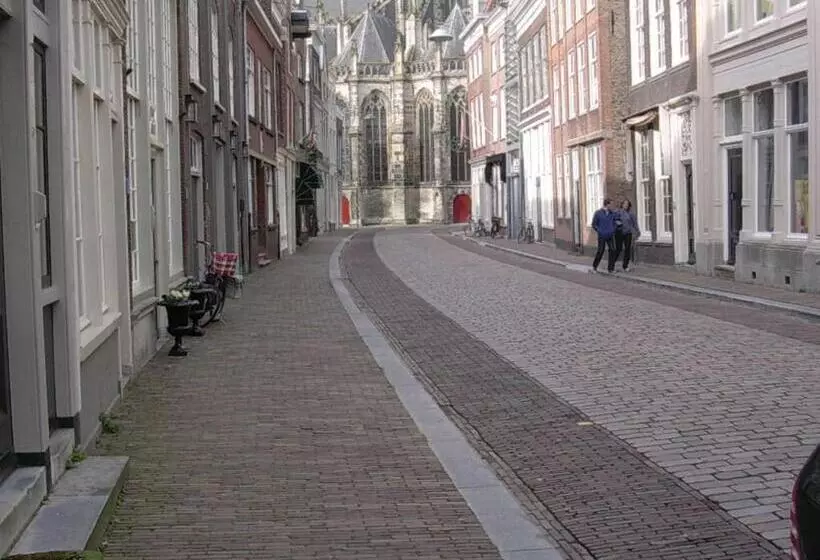 Aamiaismajoitus (B&B) Blom Aan De Gracht