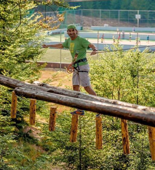 Cheile Gradistei Fundata Resort