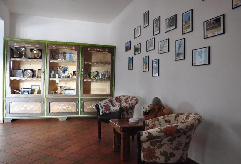 Cheile Gradistei Fundata Resort