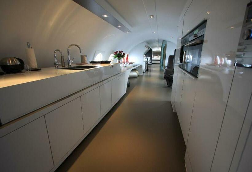 בית מלון כפרי Vliegtuigsuite Teuge