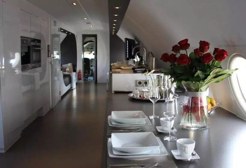 ホテル Vliegtuigsuite Teuge