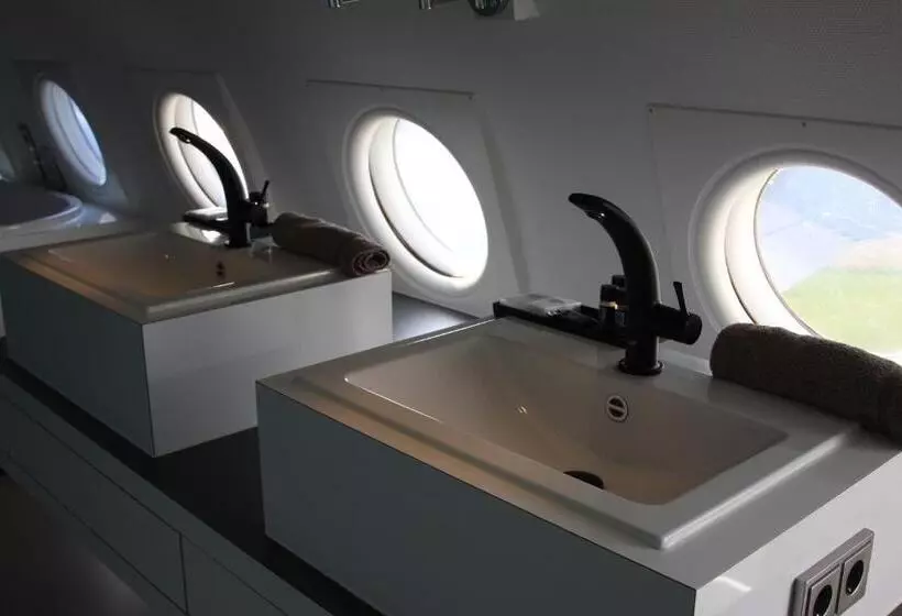 ホテル Vliegtuigsuite Teuge