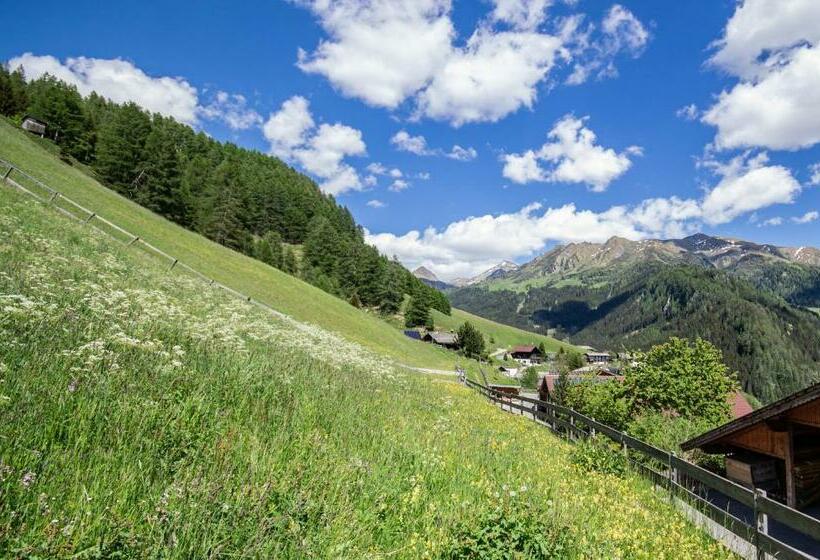 ペンション Alpengasthof Eppensteiner