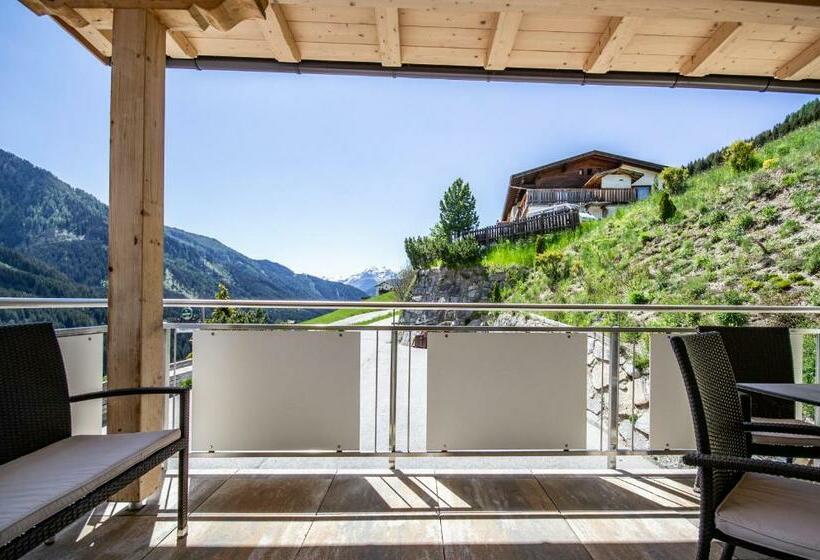 ペンション Alpengasthof Eppensteiner