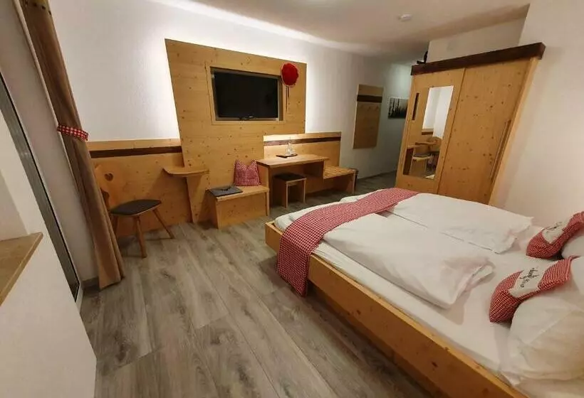 Majatalo Gasthaus Zum Hirschen