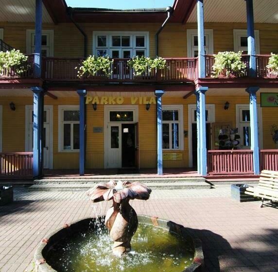 پانسیون Parko Vila