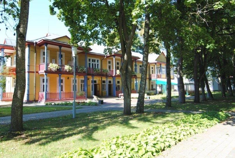 پانسیون Parko Vila