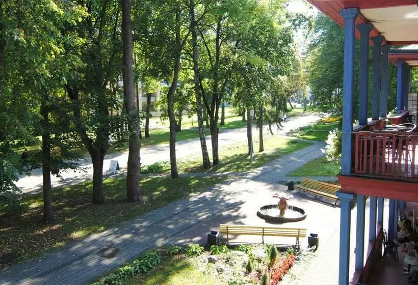 پانسیون Parko Vila