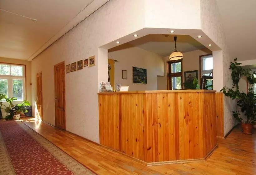 پانسیون Parko Vila