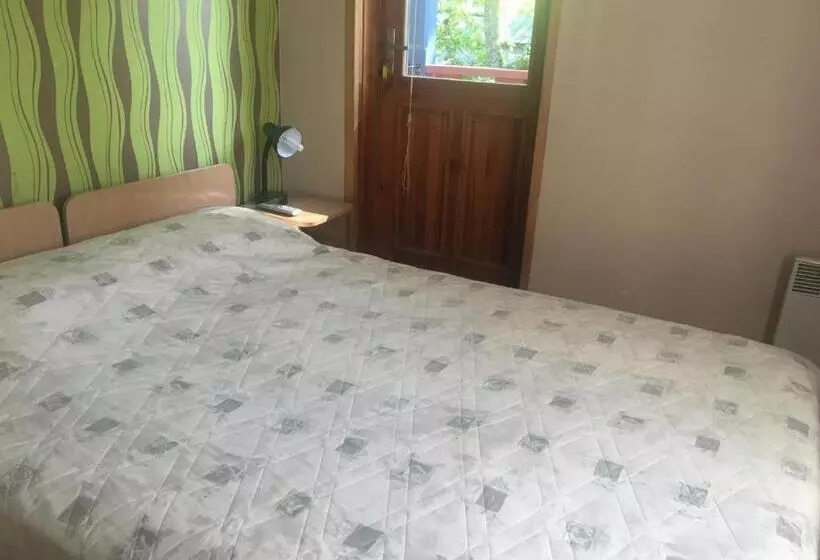 پانسیون Parko Vila