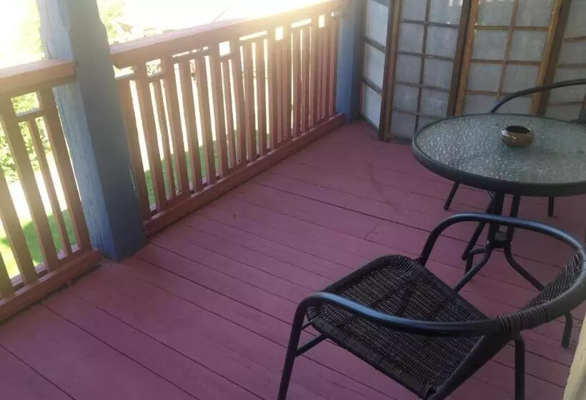 پانسیون Parko Vila