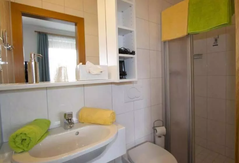 ペンション Seeappartements Bacher