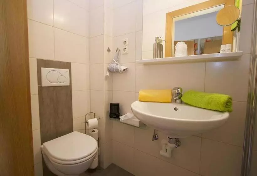 ペンション Seeappartements Bacher