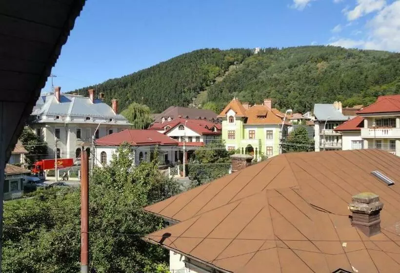 پانسیون Vila Villador
