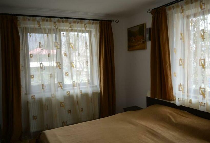 膳宿费 Vila Villador