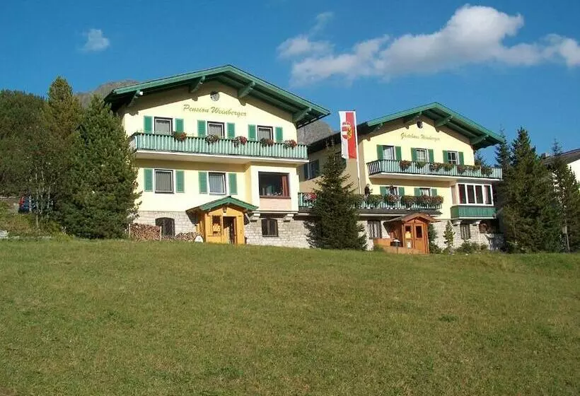 Pension Weinberger